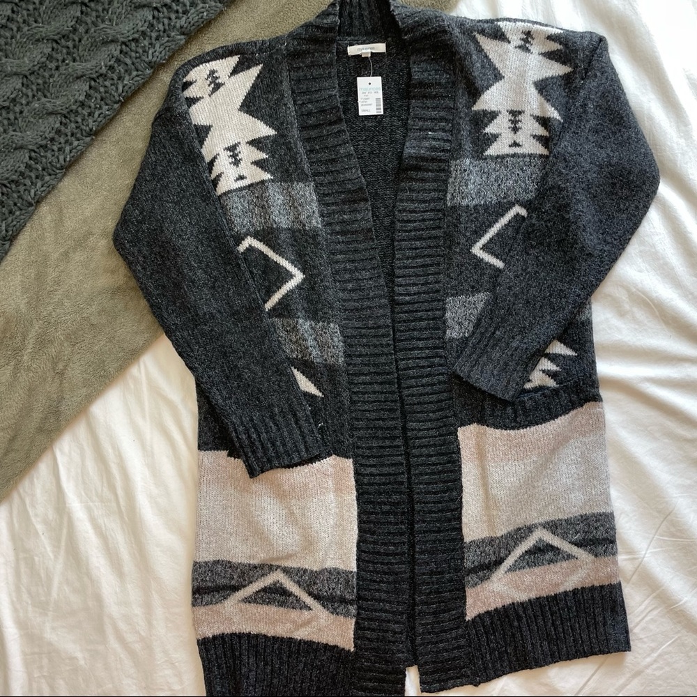 NWT - Gray Printed Cardigan